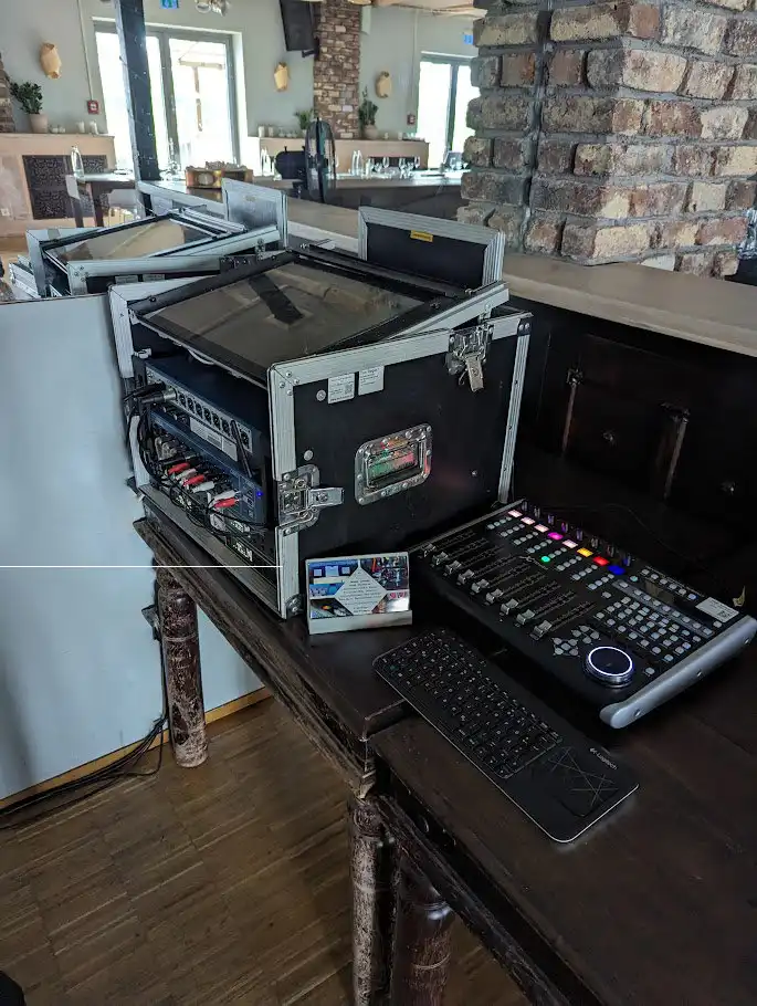 profi tonregie platz für karaoke