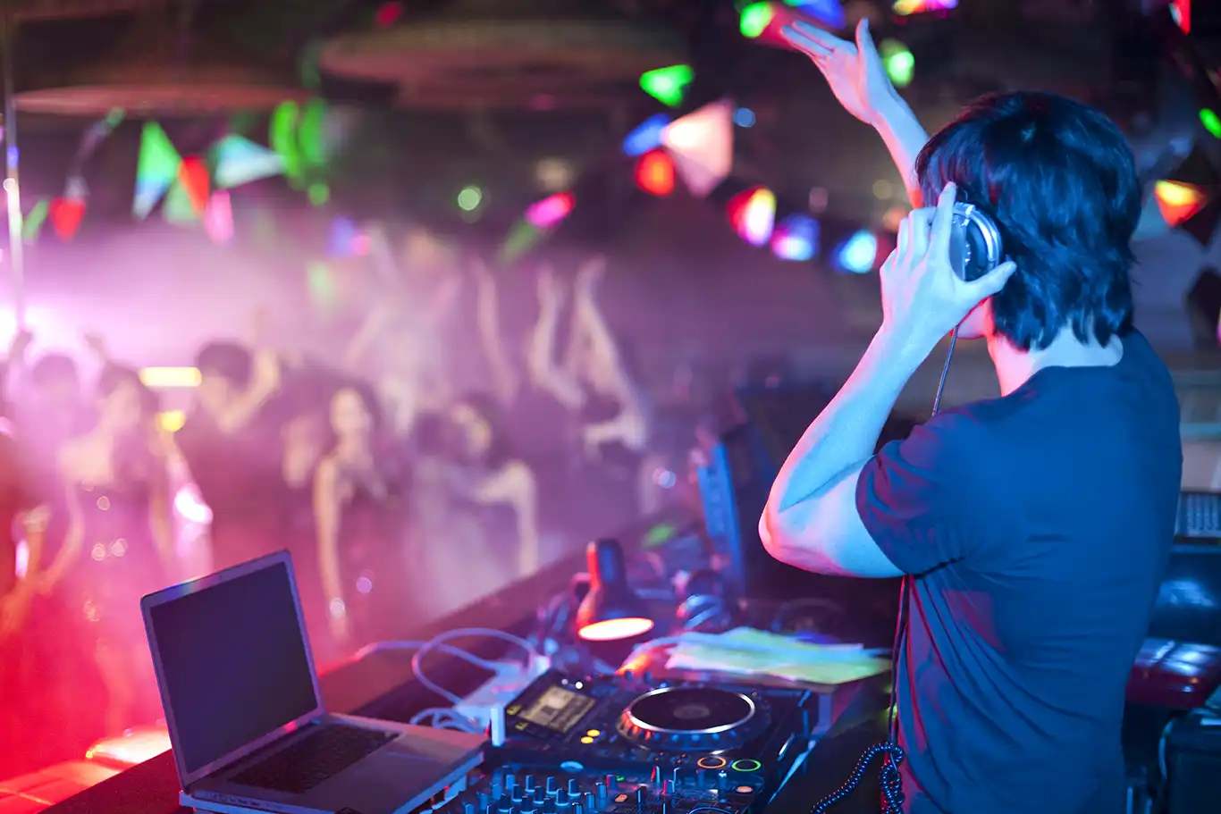 DJ-Hille
